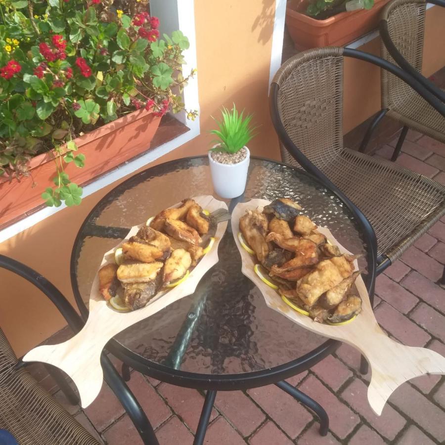 Hotel Casa Eric Mila Douăzeci şi Trei Zewnętrze zdjęcie